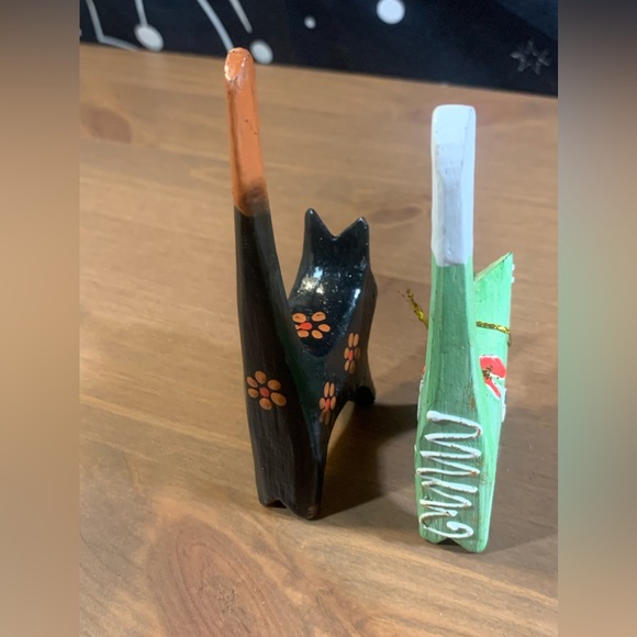 Handpainted Cat Ring Figurines Wood Long Tall Kitties Mexico Set Lot 2 NWT - Picture 5 of 16